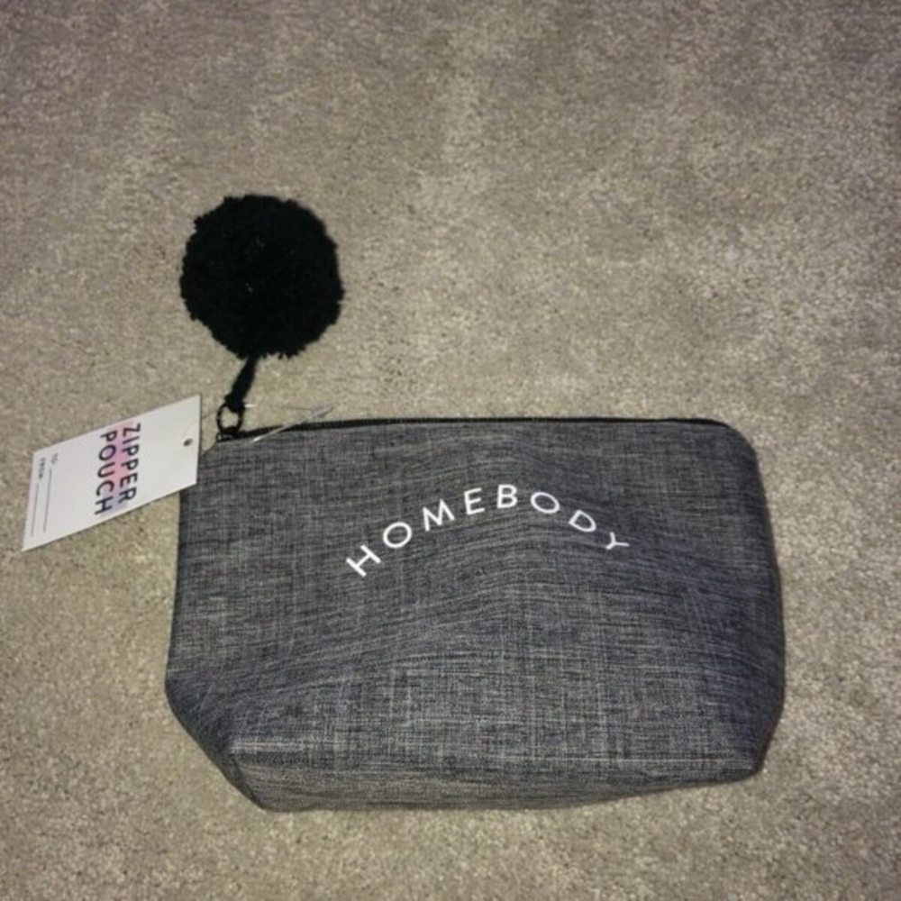 Cosmetic Make Up Bag Case Pouch Gray Christmas Stocking Stuffer‎ NWT